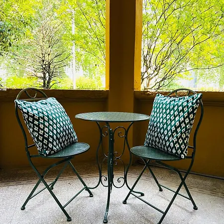 Comecasa 3 Bedrooms Near Bocconi 아파트