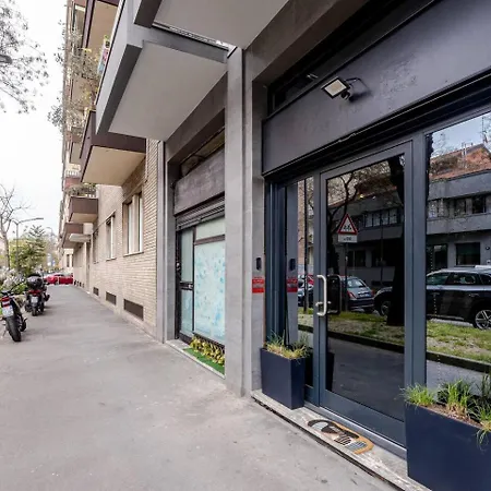 Elegant 1br In Porta Romana 公寓 *