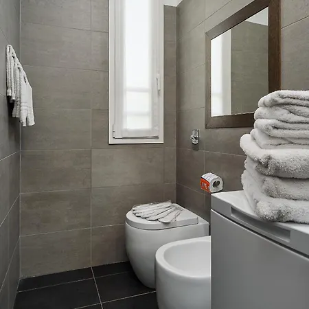 New - M1 S Leonardo 60m - San Siro - 6 Guests * ميلان