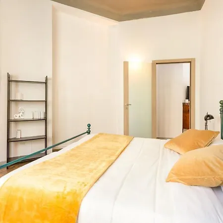 The Wish - Life - M1 Station Apartment *