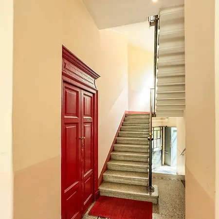 The Wish - Life - M1 Station Apartment *