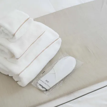 Duomo Prestige-luxury 2br Near Duomo,2 Bathrooms, King Beds, Office & Balcony *