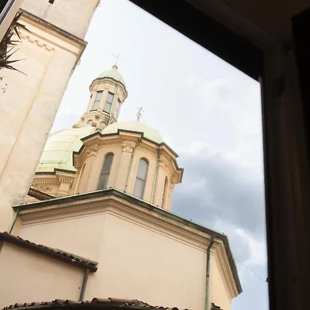 Duomo Prestige-luxury 2br Near Duomo,2 Bathrooms, King Beds, Office & Balcony