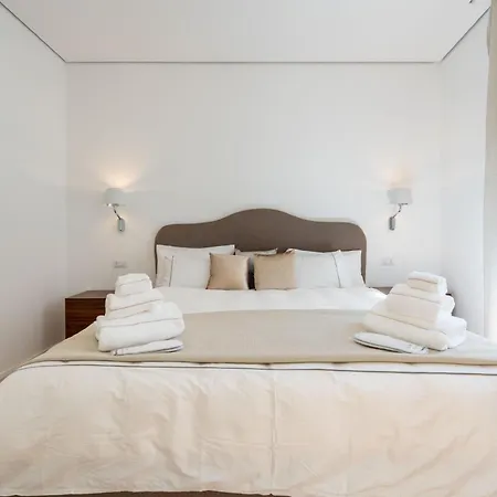 Appartement Duomo Prestige-luxury 2br Near Duomo,2 Bathrooms, King Beds, Office & Balcony *