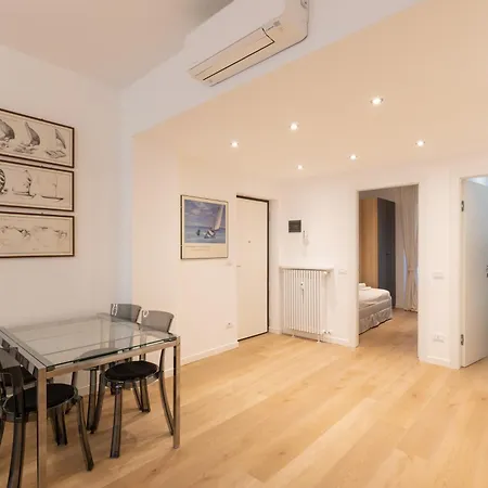 Cozy And Modern Two Bedrooms Parco Sempione - Mirable Pm 아파트 밀라노