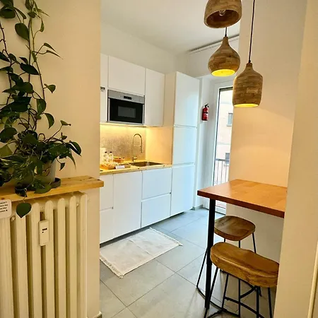 Ps Is Just Above The Subway M3 - 9mins To Duomo Apartamento