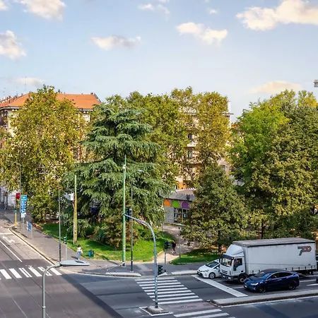 Apartment Comfort Loft Milano - 3 Bedrooms, 3 Baths, Fast Wi-Fi *