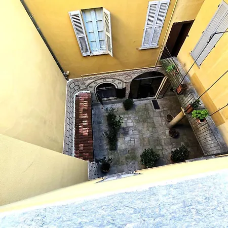 Yr - Duomo Apartment Milan