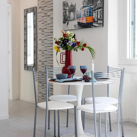 Apartamento The Milanese Glow - Bocconi Prada Ieo Area *