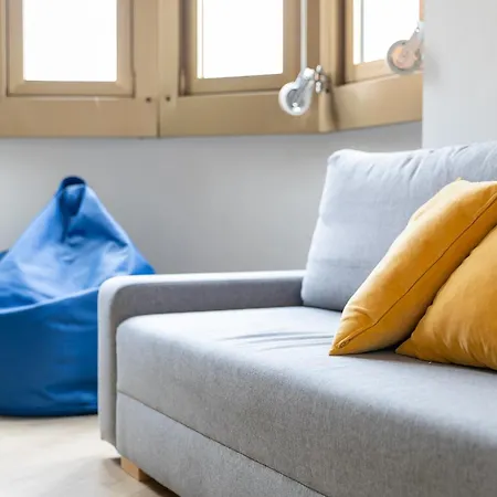 Farini Sola Design E Forest View Porta Nuova Apartament