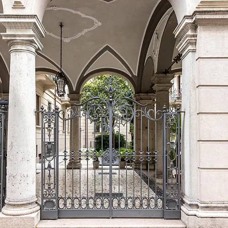 Sant'ambrogio Luxury Apartament Mediolan