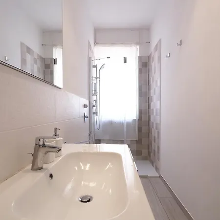 Primopiano - Lepontina Apartment