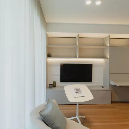 Gohost - Stylish 10 Min From Station *