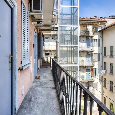 Joivy Cute Flat Near The Duomo * Milán
