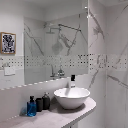 Unique Circus Milán