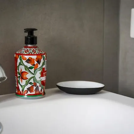 The Rent - Cozy One-bedroom In Porta Romana Area Appartement Milan