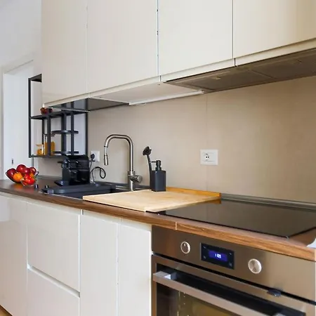 The Rent - Cozy One-bedroom In Porta Romana Area Milaan