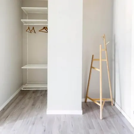 Appartamento Station Spacious 2br Flat Milano