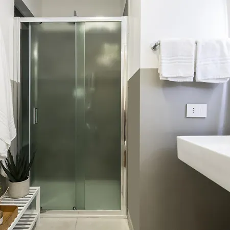 Easylife - Cav104 Prestigioso Con Jacuzzi In Milan