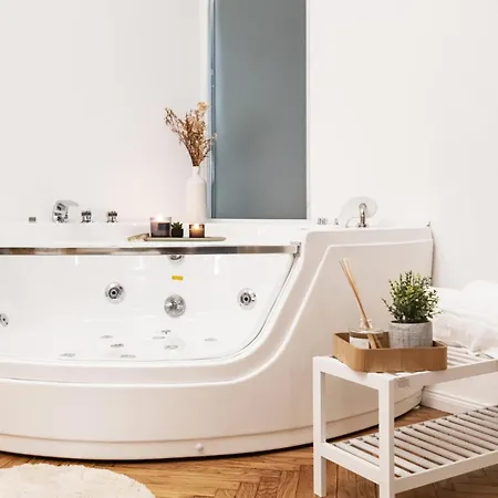 Easylife - Cav104 Prestigioso Con Jacuzzi In *