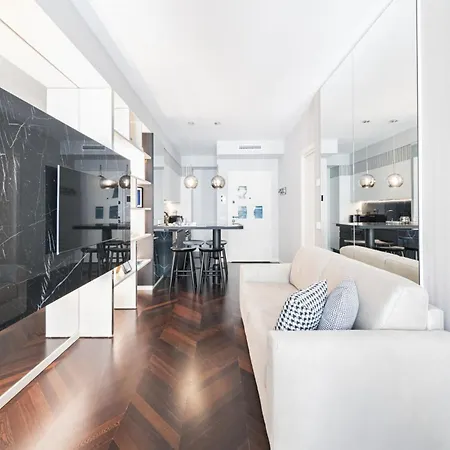 Apartment Easylife - - Medici 5 P2d - Duomo *