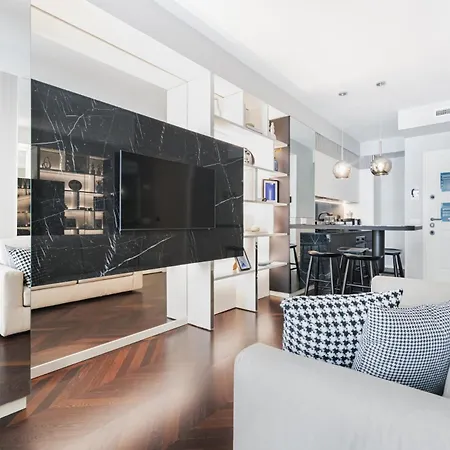 Easylife - - Medici 5 P2d - Duomo Milaan