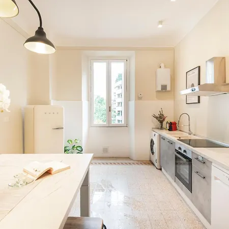 Daire Spacious In Design District By Easylife *