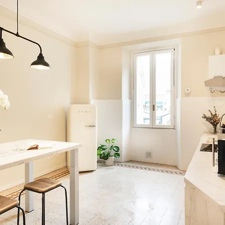 Easylife - - Archimede 20 - Design District Apartment