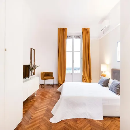 Daire Spacious In Design District By Easylife *