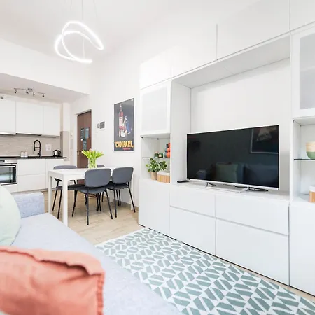 Easylife - Comodo Trilocale In Porta Romana * Milan