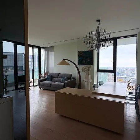 Elegant & Spacious In Solaria - View Apartment Milan