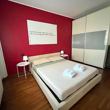 Santa Giulia Terrace - 15 Mins Center