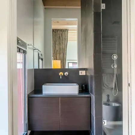 Red Lofty - Parcheggio Privato - 2 Fermate Da Rho Fiera, Mico E Bovisa