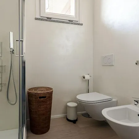 Apartman Palazzo Visconti Di Modrone, Two Beautiful By Halldis Milánó