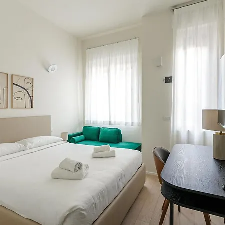 Palazzo Visconti Di Modrone, Two Beautiful By Halldis Daire Milano