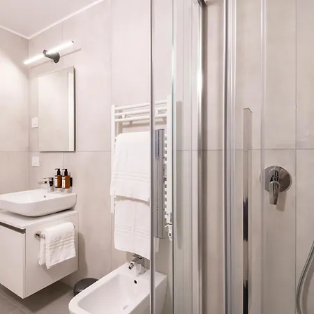 Relstay - De Angeli 4* Mailand