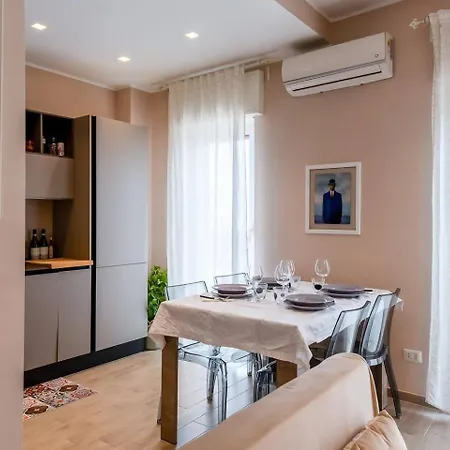 Cozy House In Apartment *