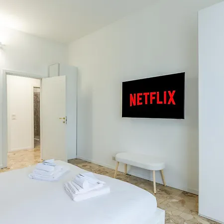 Velvet House 26 - Center By Innstay