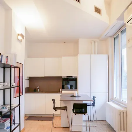 Yuna Rent - Residenza Navigli Апартаменты *