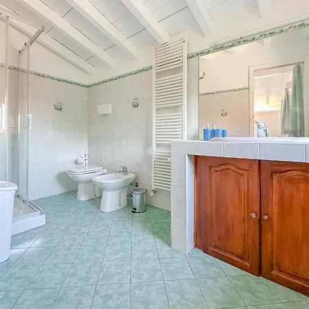 Corelli - Parking And Exclusive Garden Villa