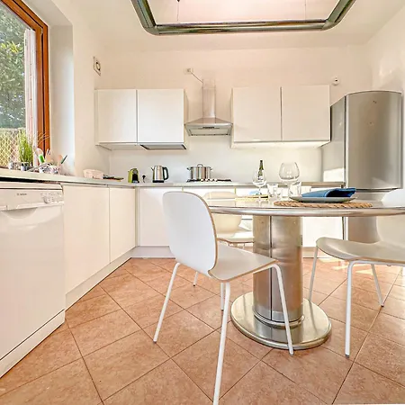 Corelli - Parking And Exclusive Garden *