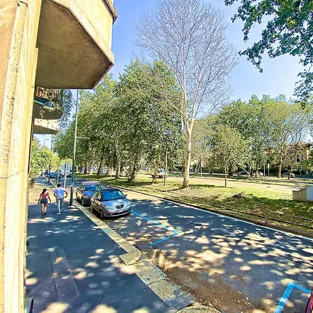 Train Station - Zara 67 Apartmán