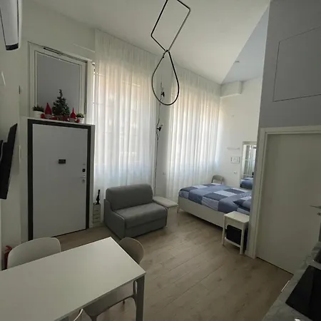 Apartment Mariposa Pta Venezia Via Menotti *