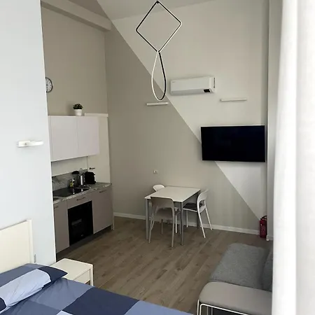 Mariposa Pta Venezia Via Menotti