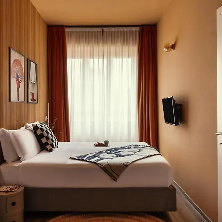 Bob W Ticinese 4* Milano