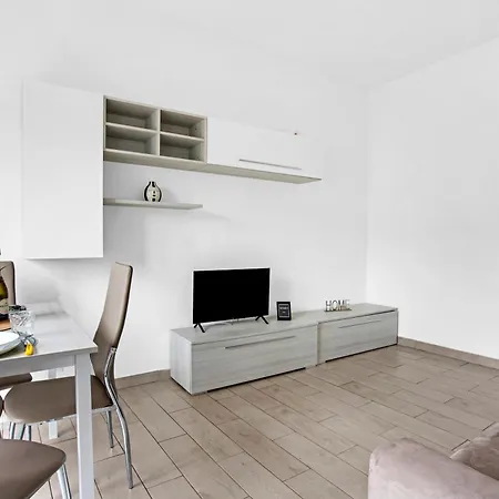 Ag17 - In The Center Of - Apartamento Milán