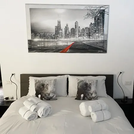 Apartmán Red Lofty - Parcheggio Privato - 2 Fermate Da Rho Fiera, Mico E Bovisa Milán