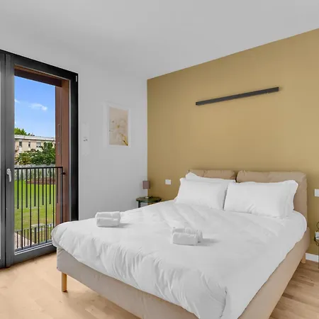 Apartment Cefalonia Garden With Terrace & Garage By Ndp Rent Mailand