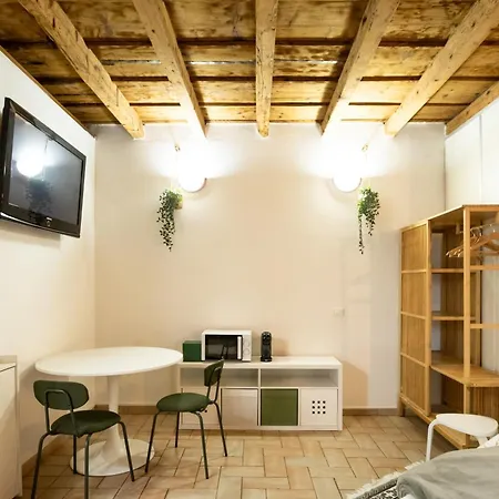 Cozy Apartment- Navigli Apartment