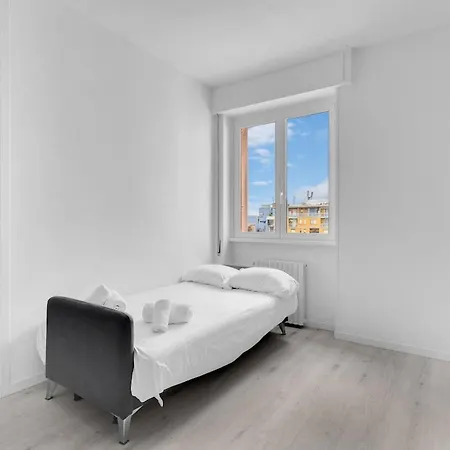 Metro M2 Famagosta-appartamento X5-self Check-in *